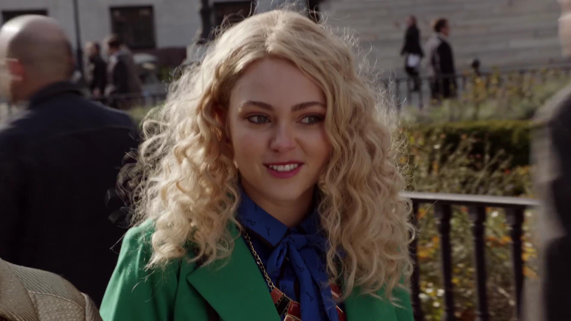 TheCarrieDiaries1x02_AnnaSophiaRobbOnline0014.jpg