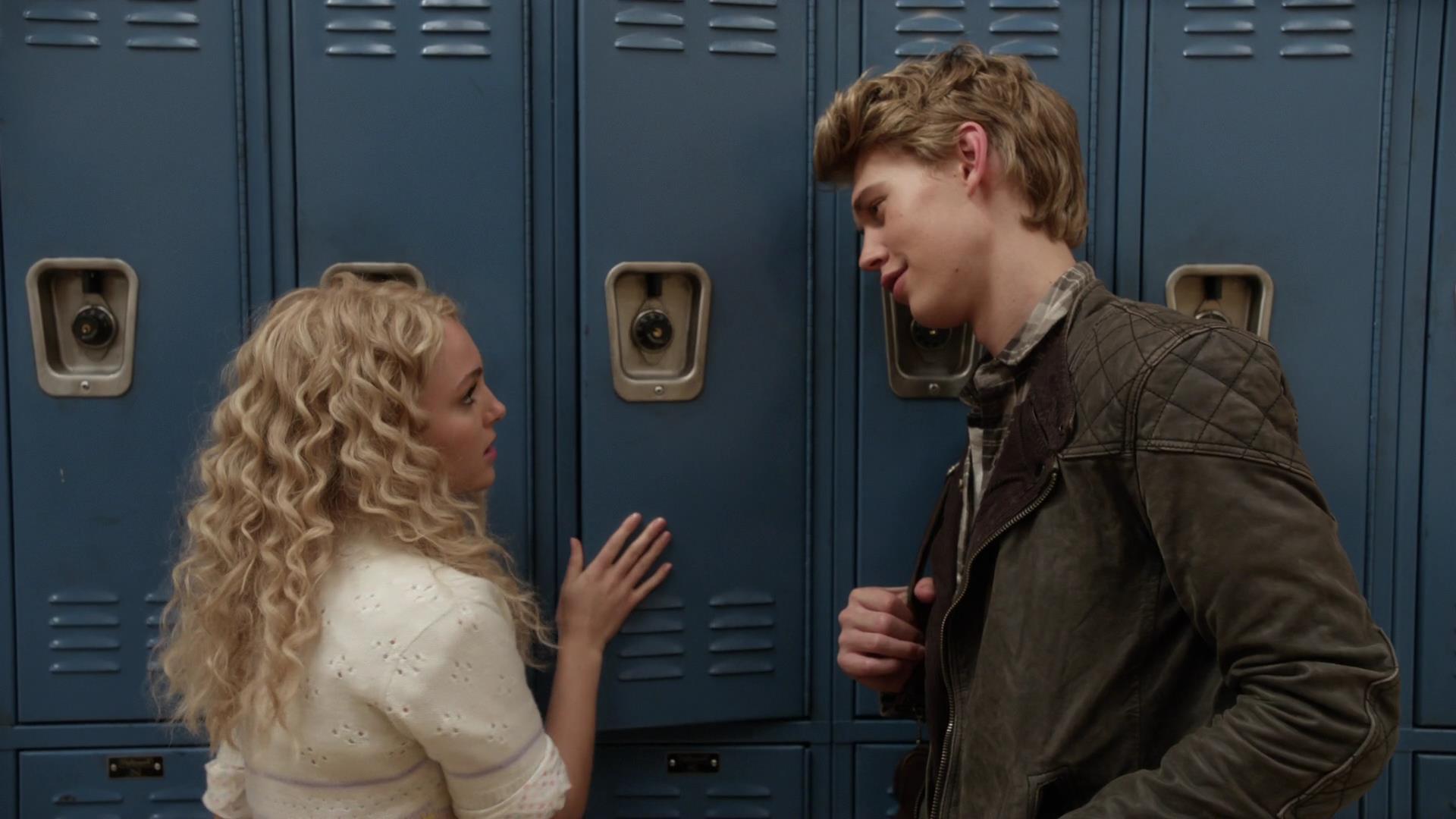 TheCarrieDiaries1x02_AnnaSophiaRobbOnline0048.jpg