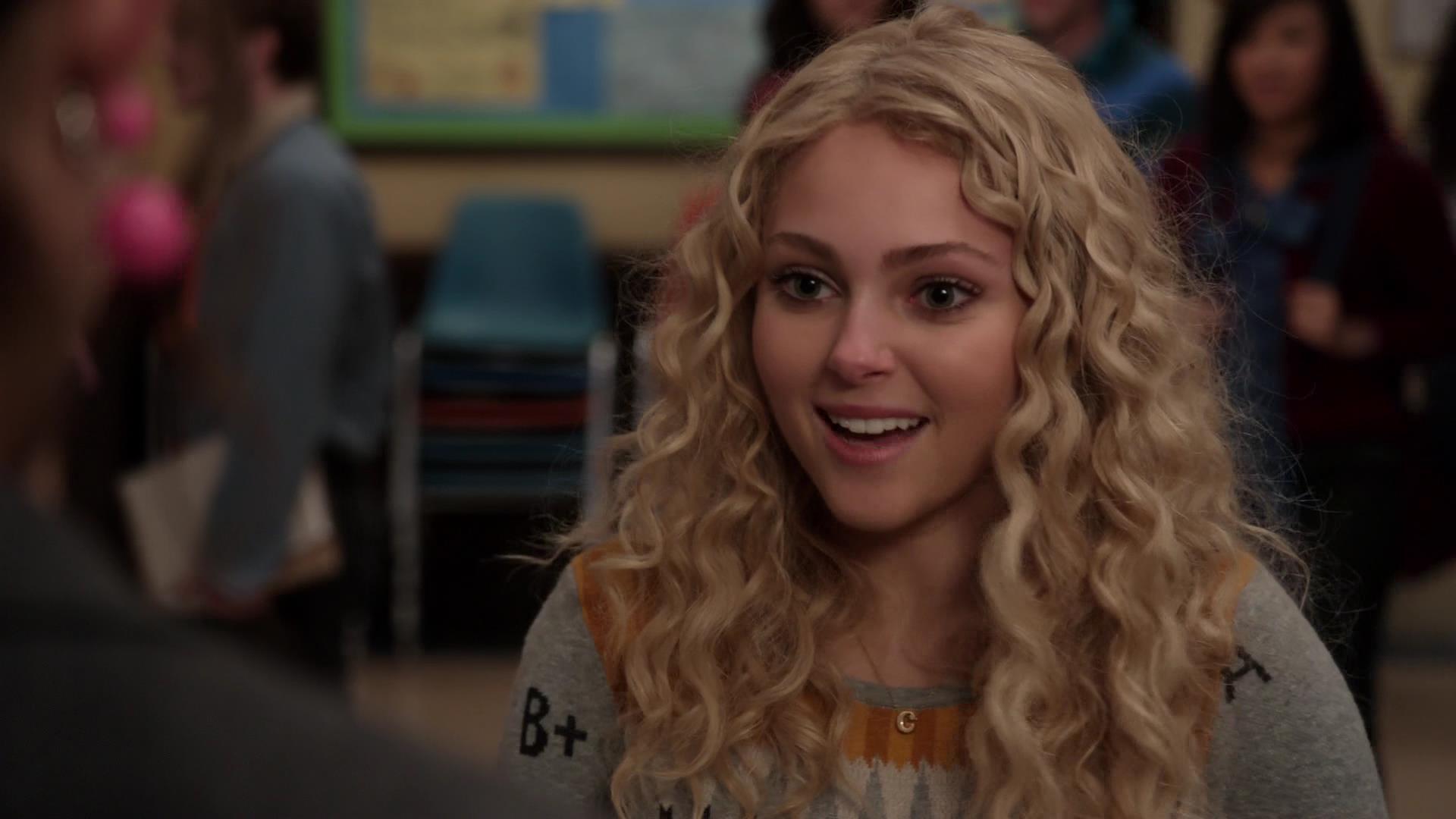 TheCarrieDiaries1x02_AnnaSophiaRobbOnline0199.jpg