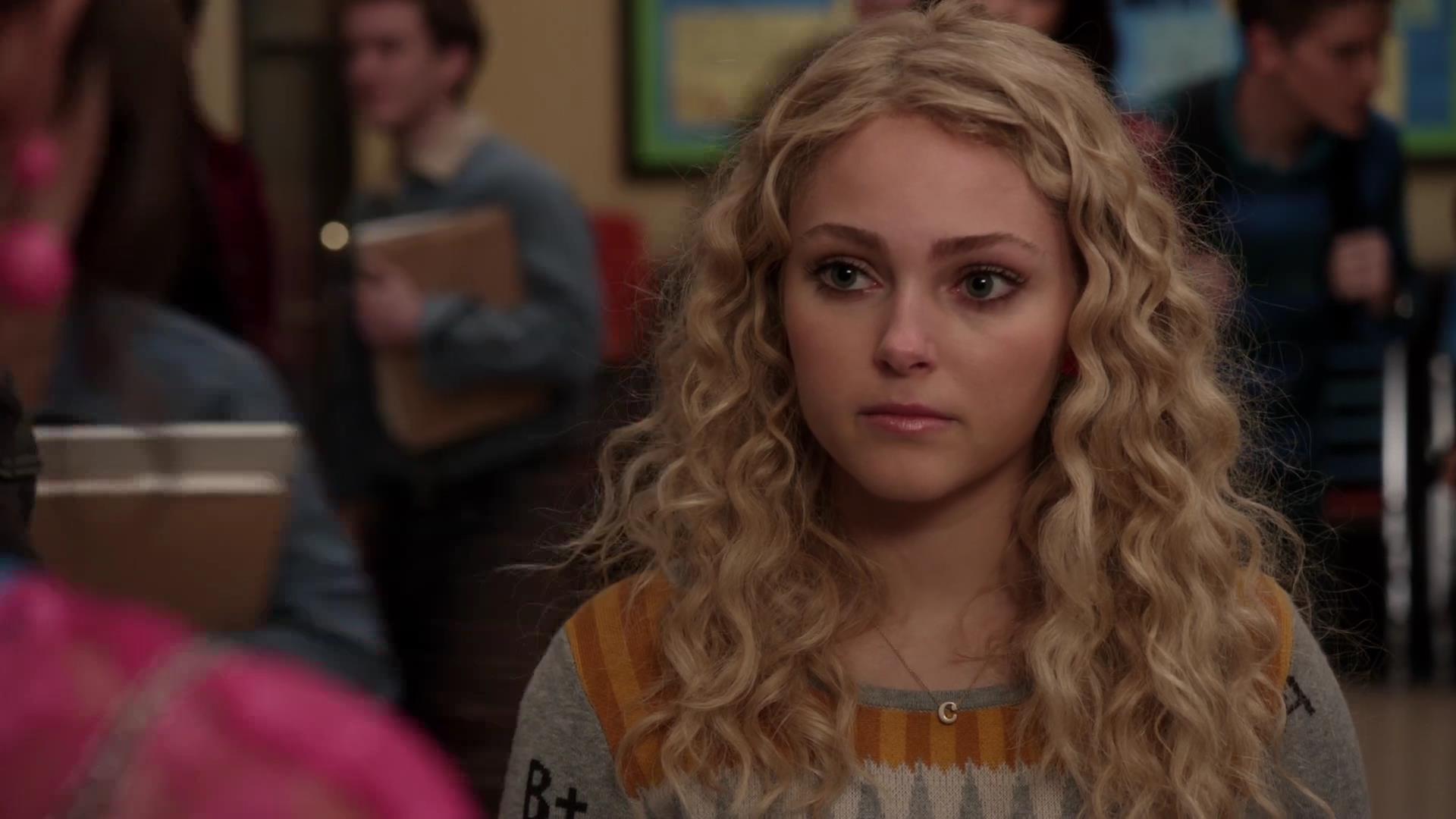 TheCarrieDiaries1x02_AnnaSophiaRobbOnline0204.jpg