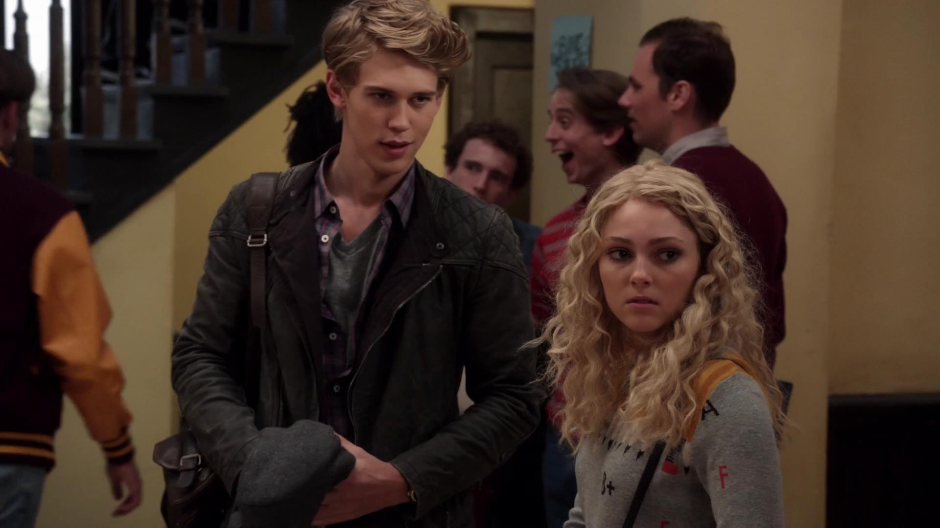 TheCarrieDiaries1x02_AnnaSophiaRobbOnline0205.jpg