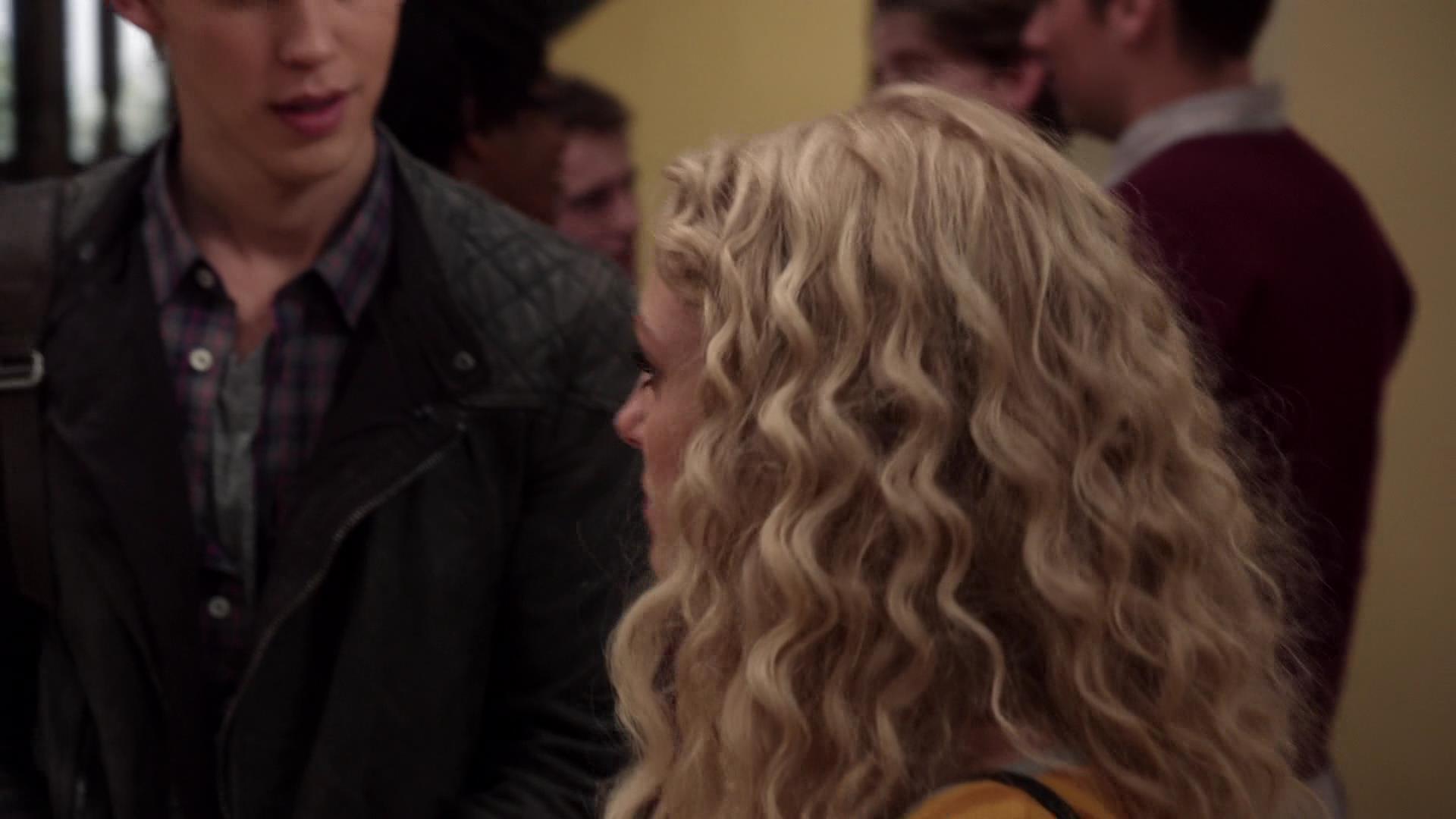 TheCarrieDiaries1x02_AnnaSophiaRobbOnline0210.jpg