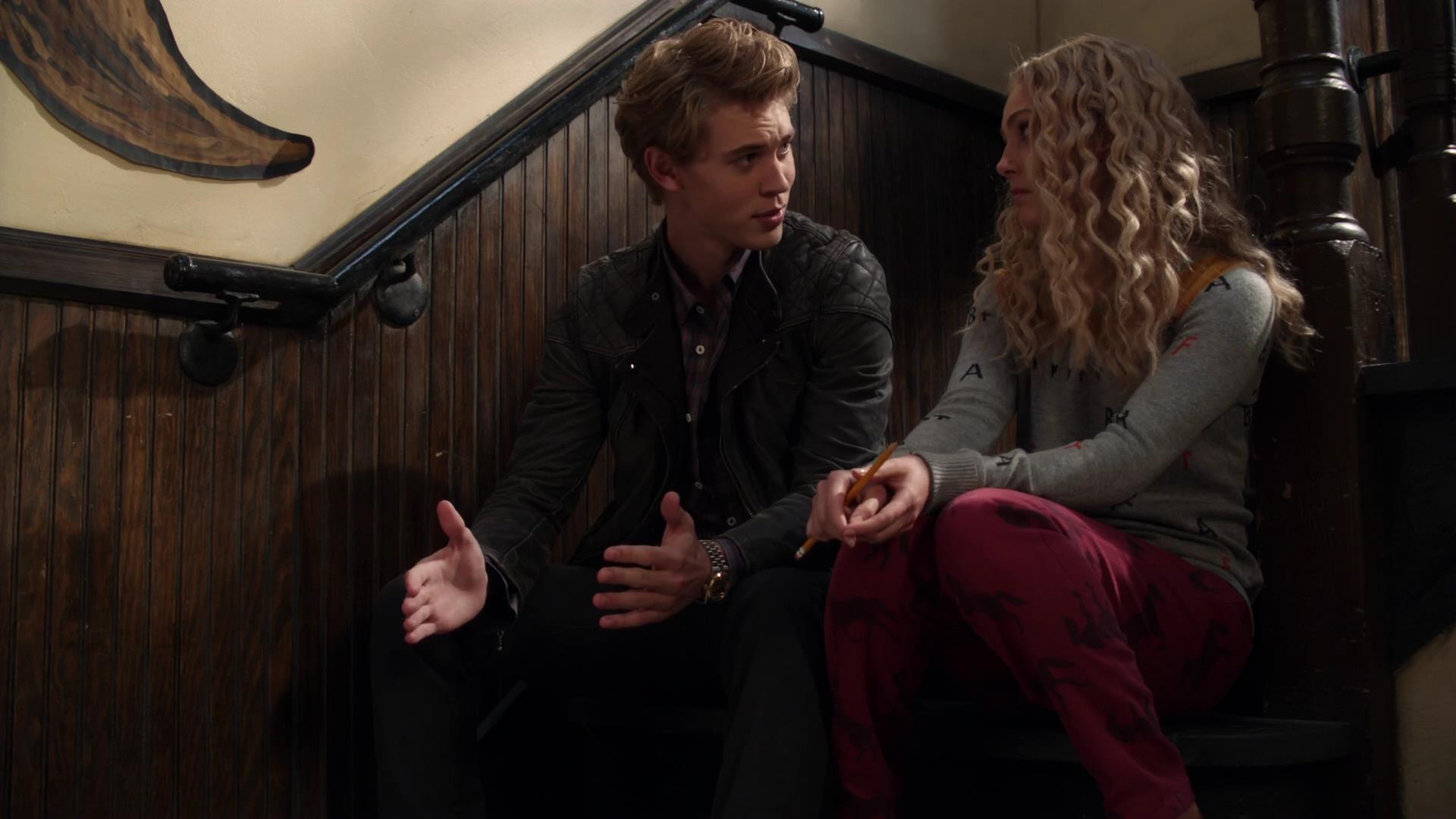 TheCarrieDiaries1x02_AnnaSophiaRobbOnline0268.jpg