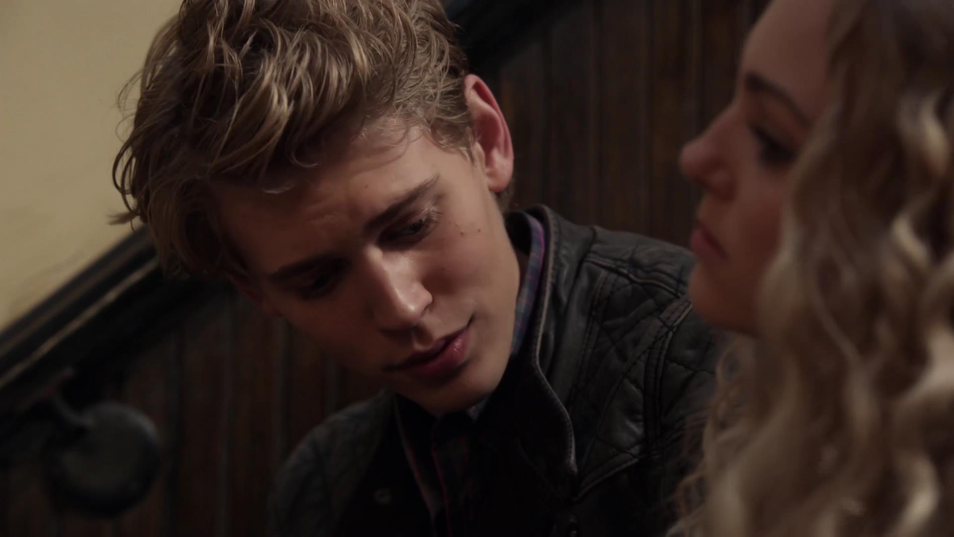 TheCarrieDiaries1x02_AnnaSophiaRobbOnline0281.jpg