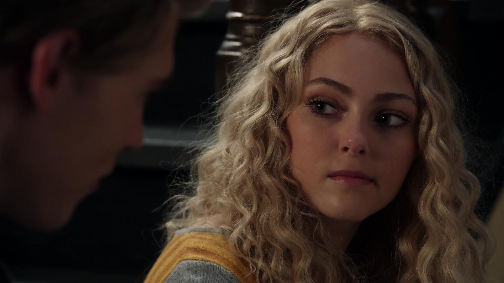 TheCarrieDiaries1x02_AnnaSophiaRobbOnline0289.jpg