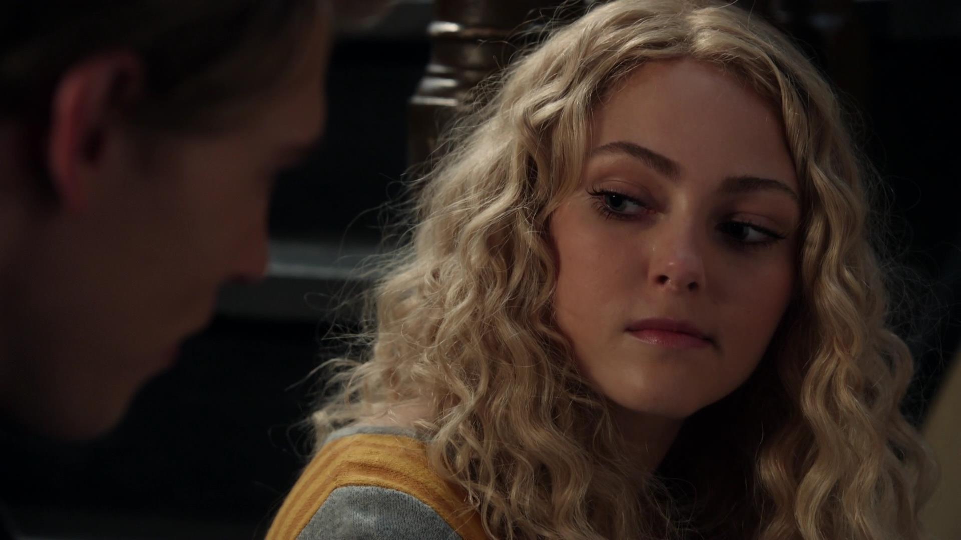 TheCarrieDiaries1x02_AnnaSophiaRobbOnline0290.jpg