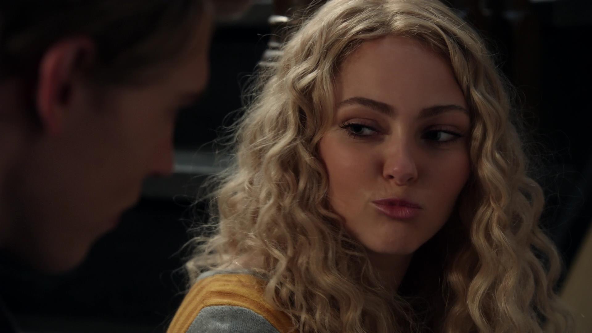TheCarrieDiaries1x02_AnnaSophiaRobbOnline0295.jpg