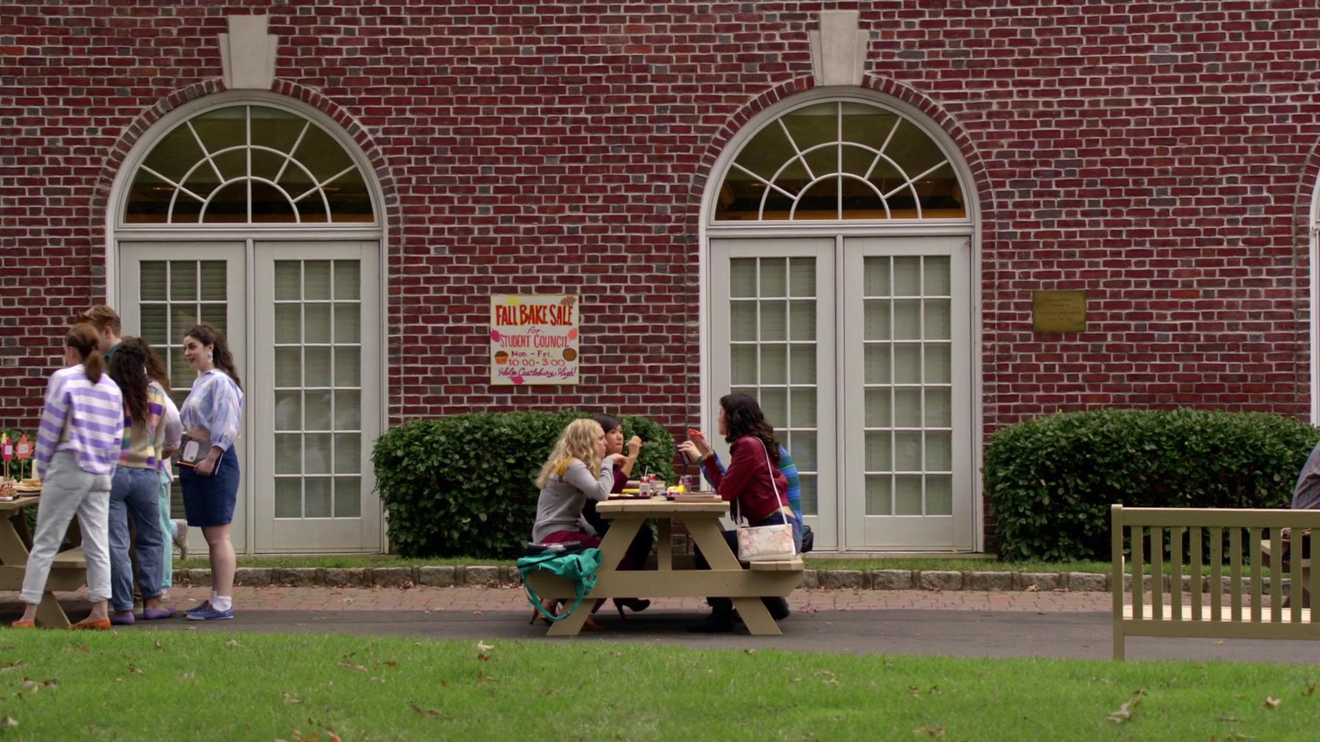 TheCarrieDiaries1x02_AnnaSophiaRobbOnline0310.jpg