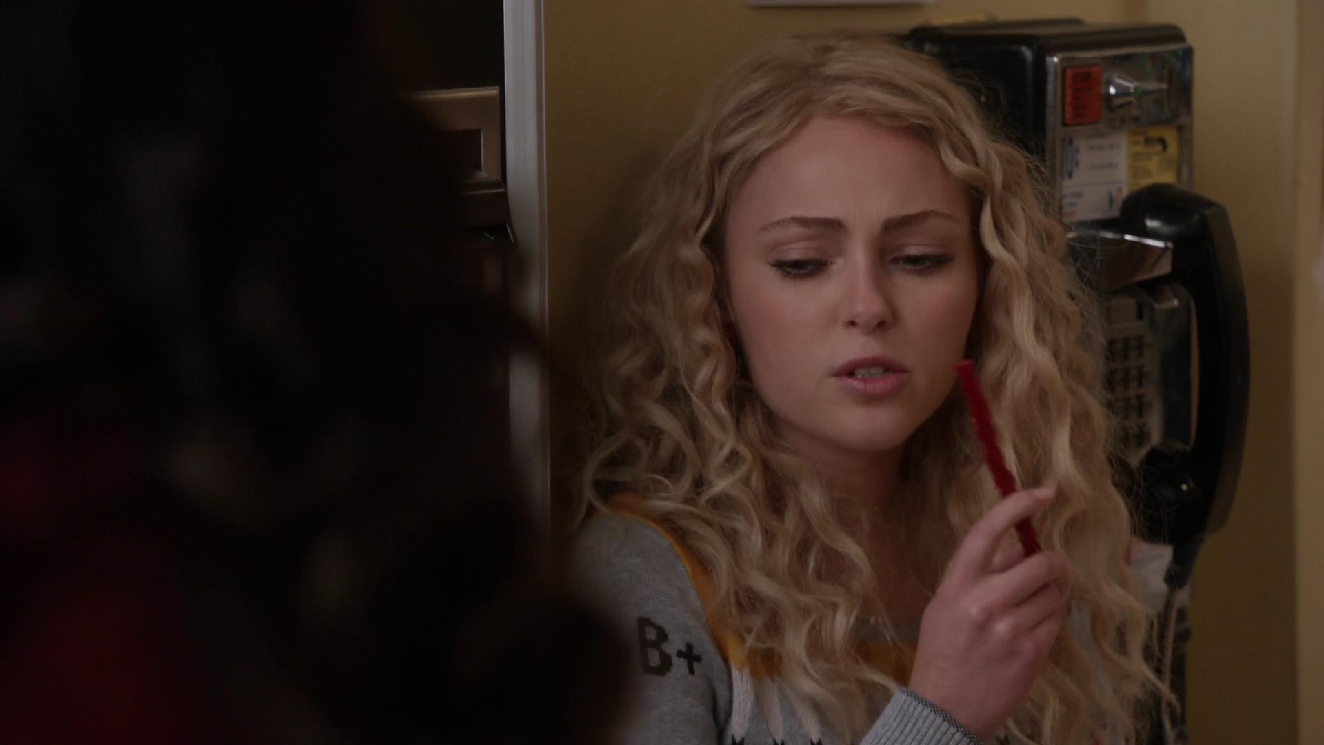 TheCarrieDiaries1x02_AnnaSophiaRobbOnline0349.jpg