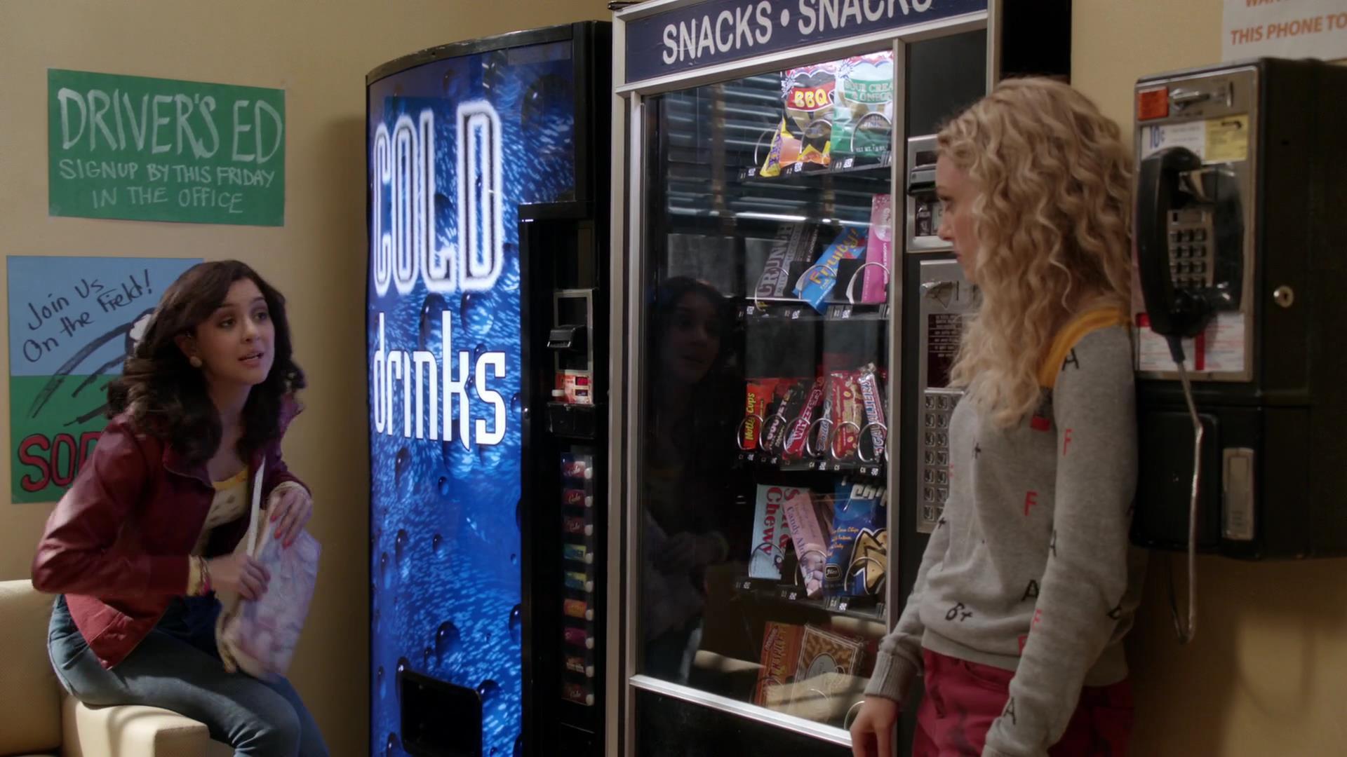 TheCarrieDiaries1x02_AnnaSophiaRobbOnline0362.jpg