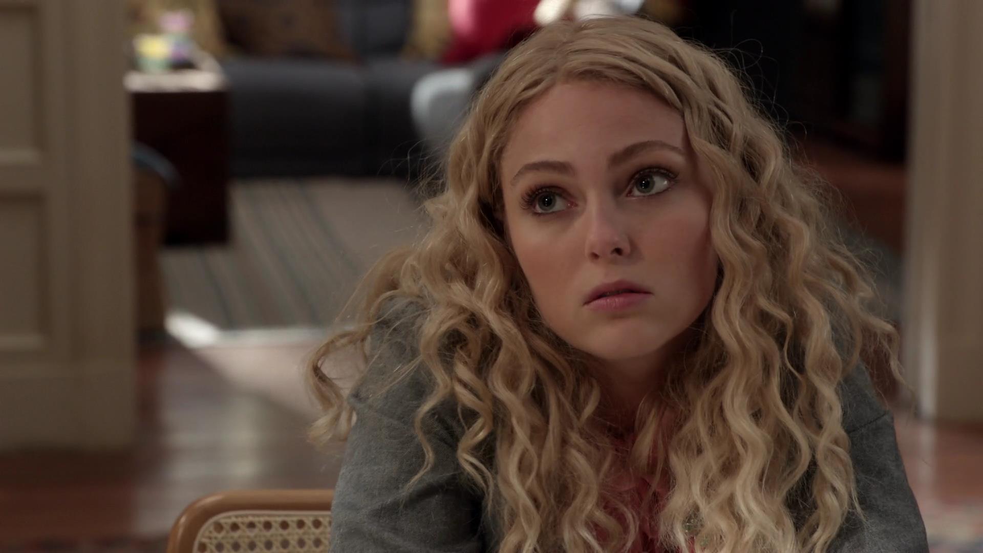 TheCarrieDiaries1x02_AnnaSophiaRobbOnline0397.jpg