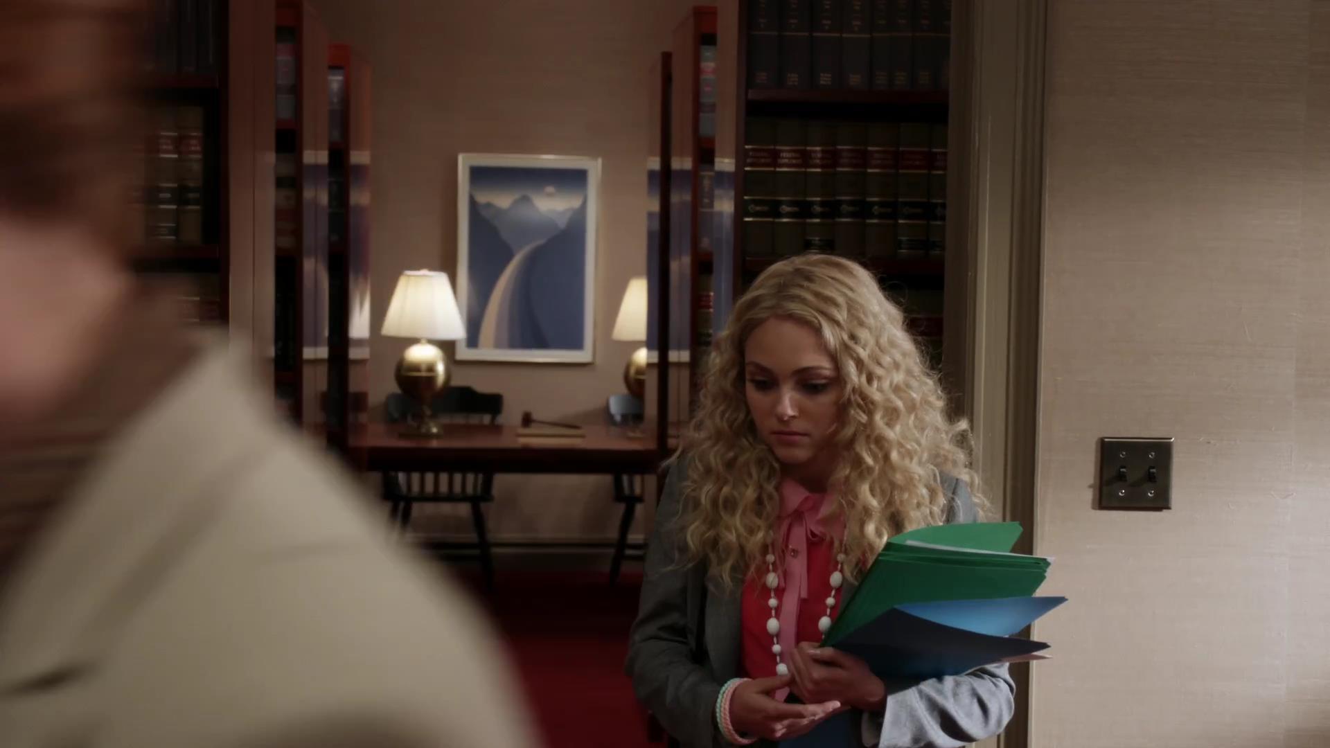 TheCarrieDiaries1x02_AnnaSophiaRobbOnline0420.jpg
