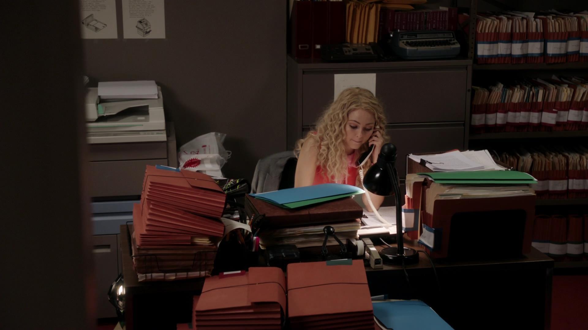 TheCarrieDiaries1x02_AnnaSophiaRobbOnline0442.jpg