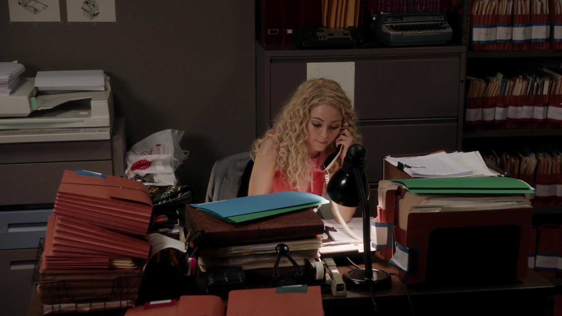 TheCarrieDiaries1x02_AnnaSophiaRobbOnline0445.jpg