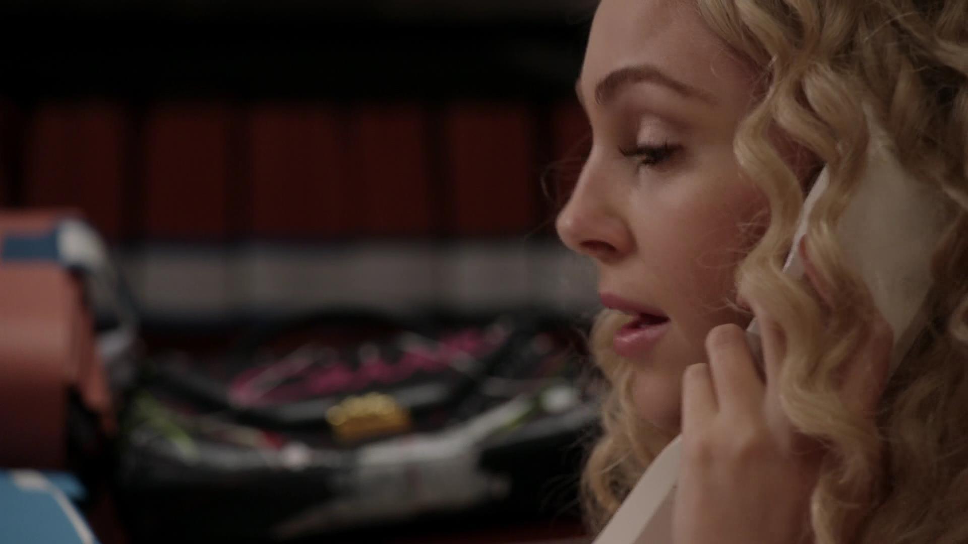 TheCarrieDiaries1x02_AnnaSophiaRobbOnline0447.jpg