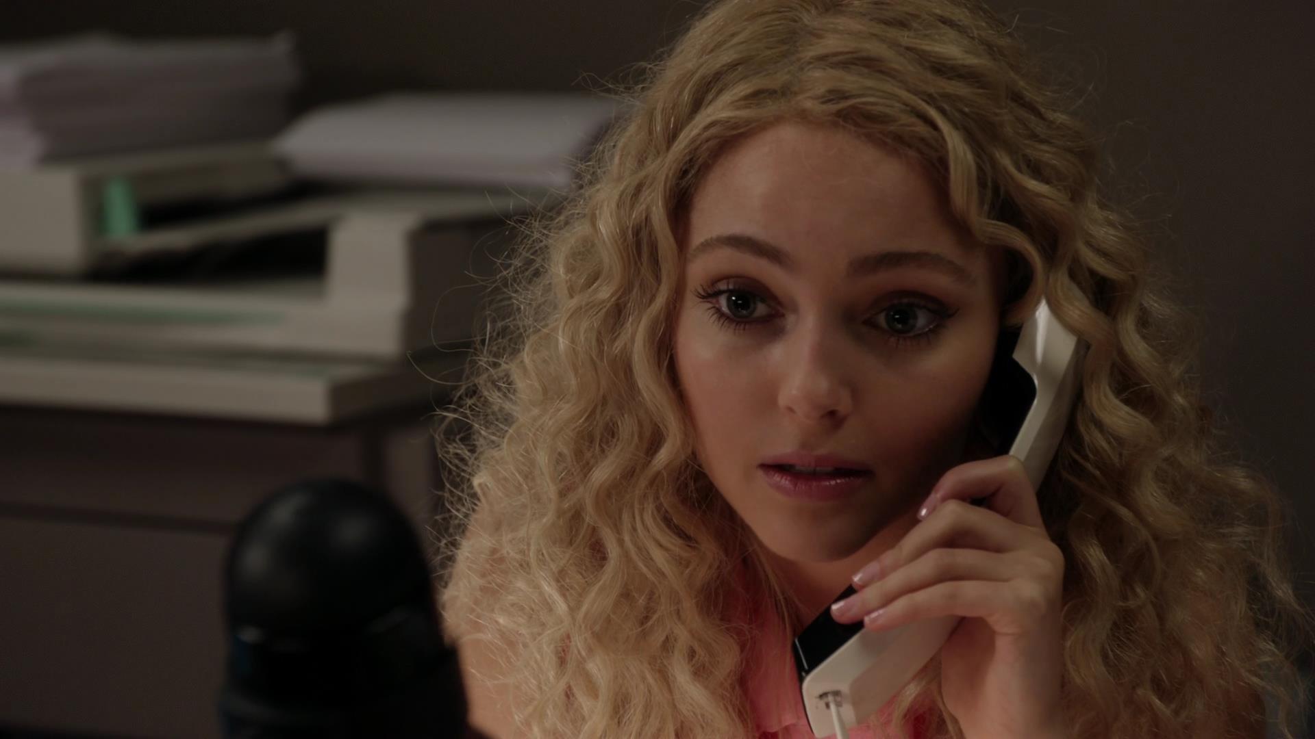 TheCarrieDiaries1x02_AnnaSophiaRobbOnline0483.jpg