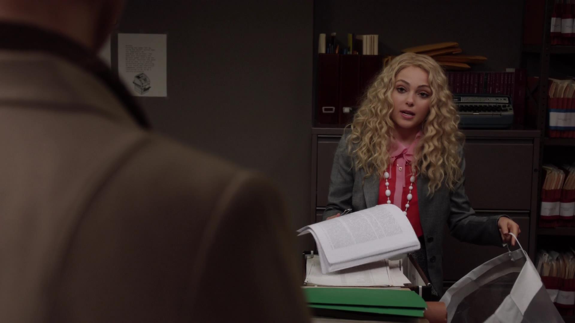 TheCarrieDiaries1x02_AnnaSophiaRobbOnline0533.jpg