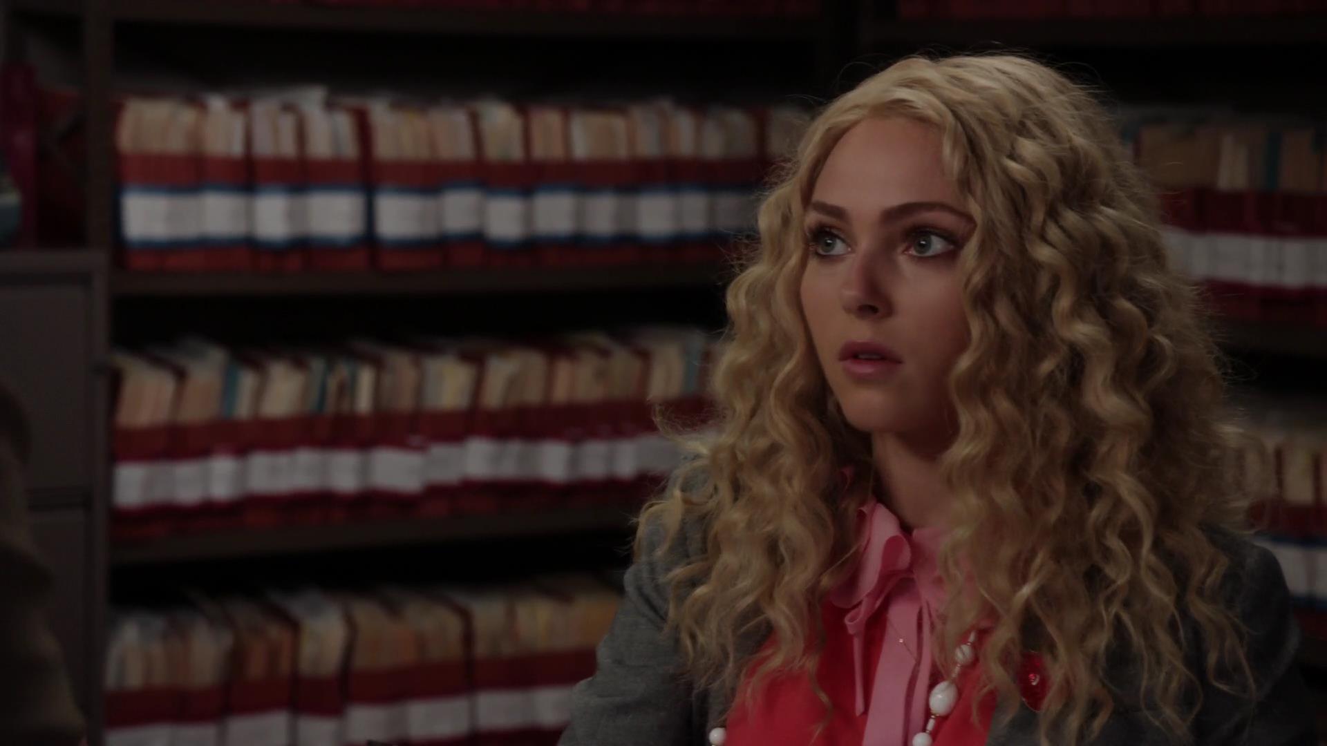 TheCarrieDiaries1x02_AnnaSophiaRobbOnline0548.jpg