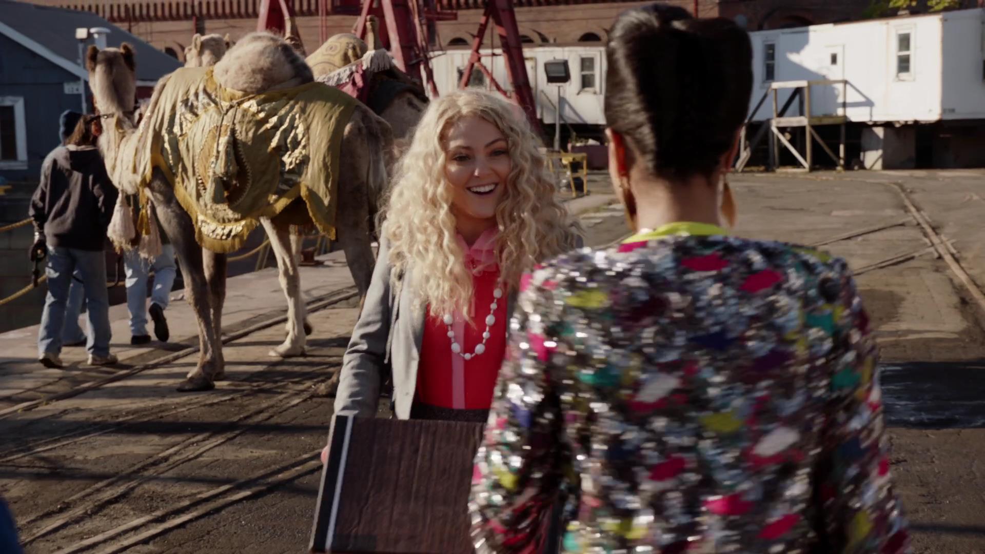 TheCarrieDiaries1x02_AnnaSophiaRobbOnline0565.jpg