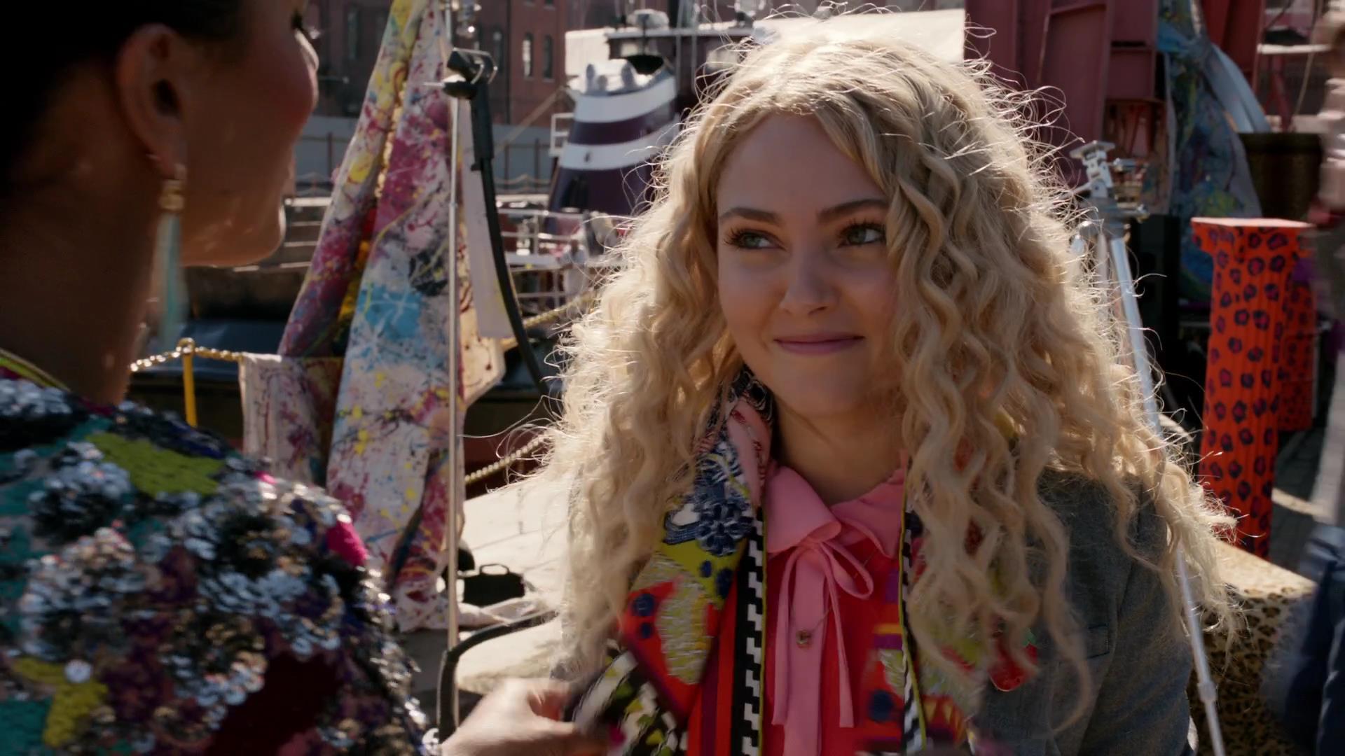 TheCarrieDiaries1x02_AnnaSophiaRobbOnline0600.jpg