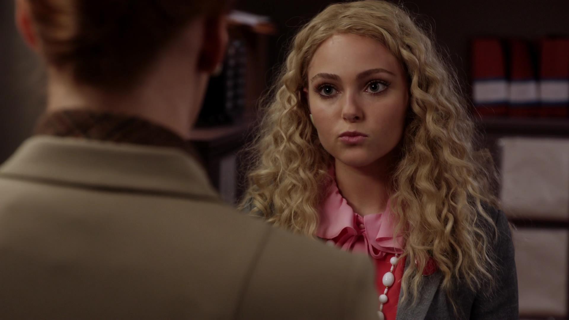 TheCarrieDiaries1x02_AnnaSophiaRobbOnline0654.jpg