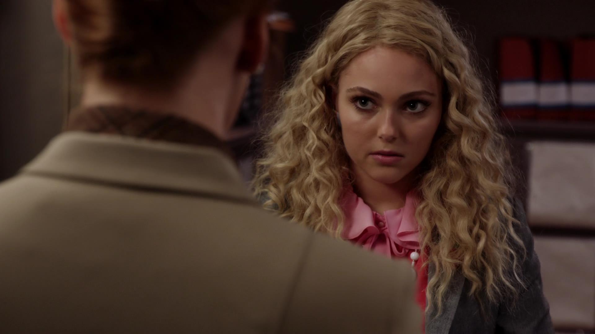 TheCarrieDiaries1x02_AnnaSophiaRobbOnline0656.jpg