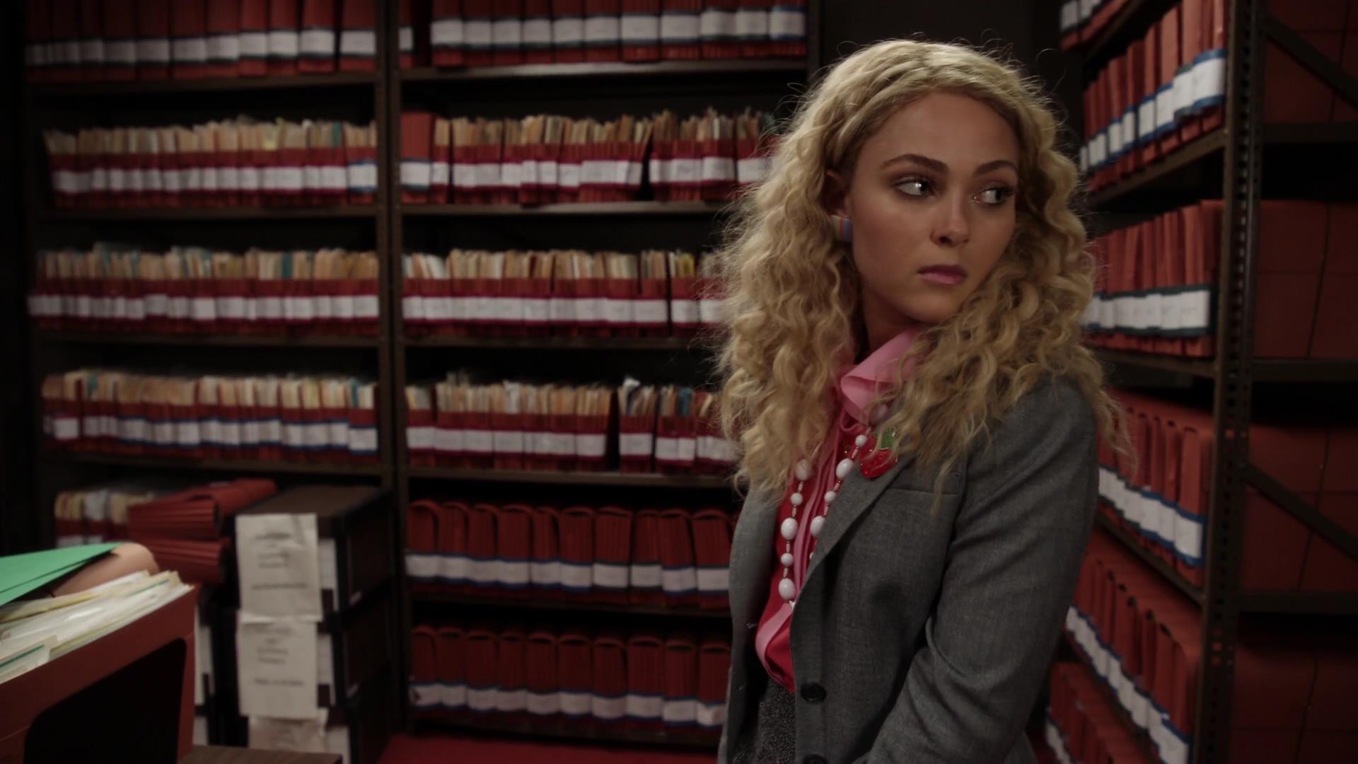TheCarrieDiaries1x02_AnnaSophiaRobbOnline0711.jpg