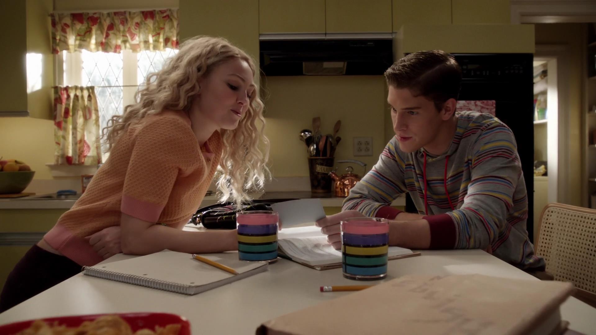 TheCarrieDiaries1x02_AnnaSophiaRobbOnline0721.jpg