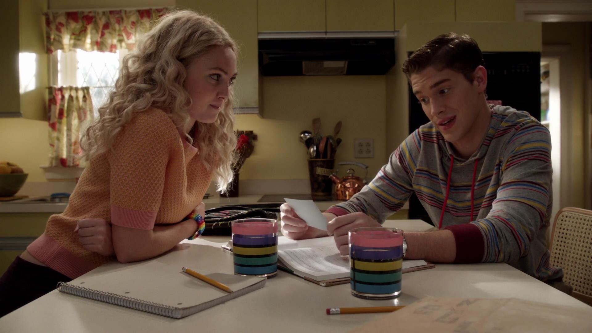 TheCarrieDiaries1x02_AnnaSophiaRobbOnline0723.jpg