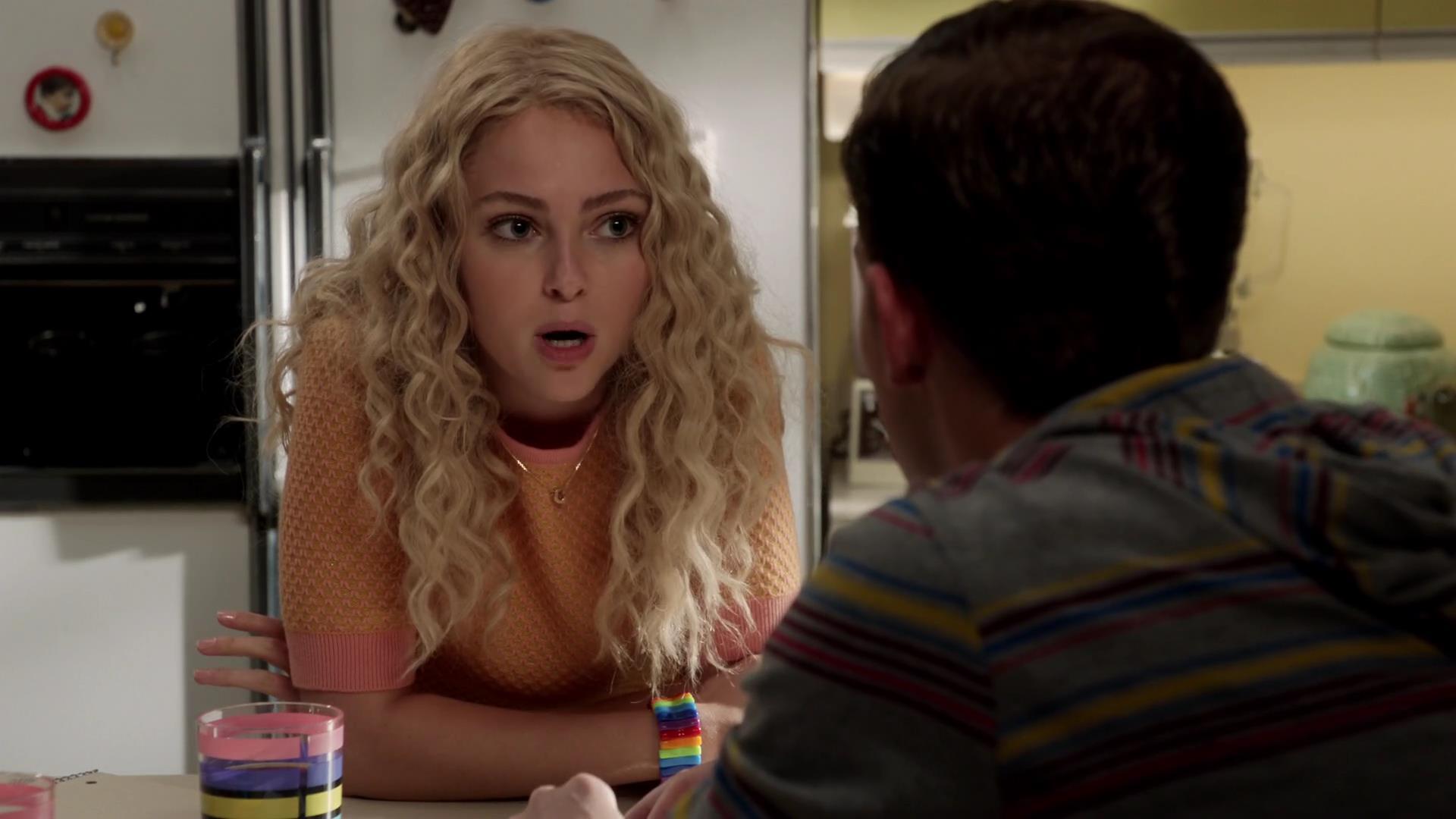 TheCarrieDiaries1x02_AnnaSophiaRobbOnline0733.jpg