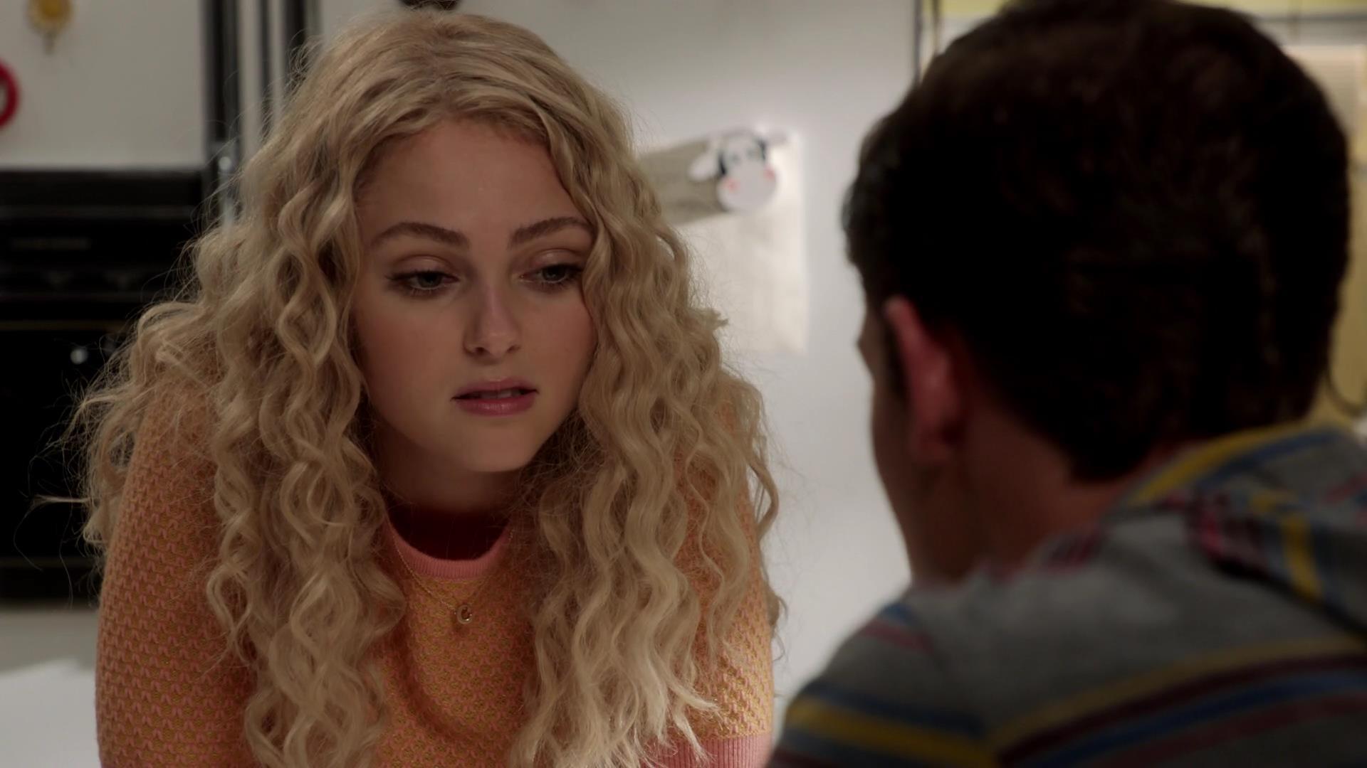 TheCarrieDiaries1x02_AnnaSophiaRobbOnline0744.jpg