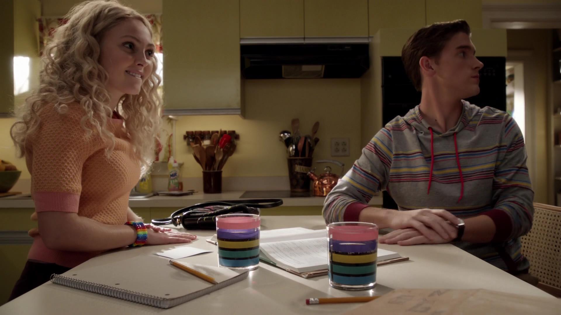 TheCarrieDiaries1x02_AnnaSophiaRobbOnline0748.jpg