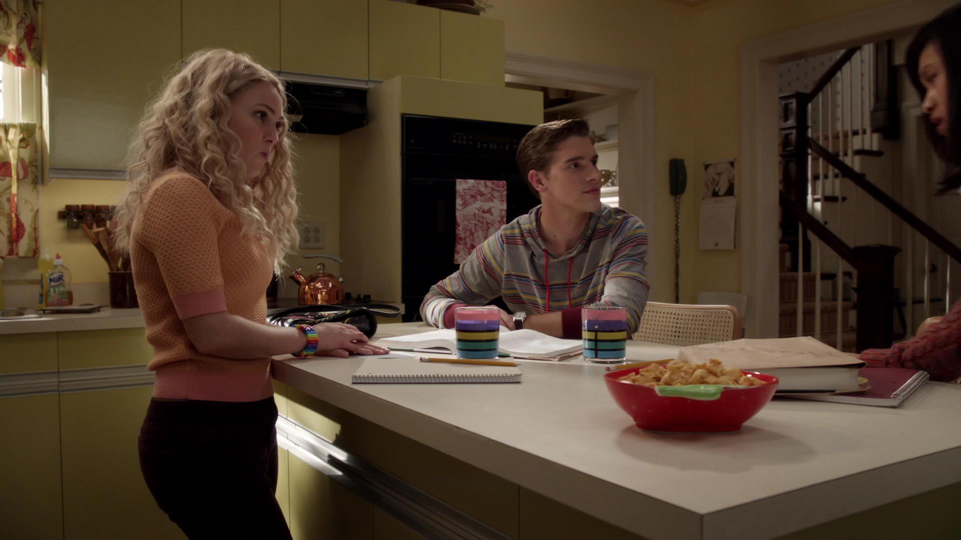 TheCarrieDiaries1x02_AnnaSophiaRobbOnline0755.jpg