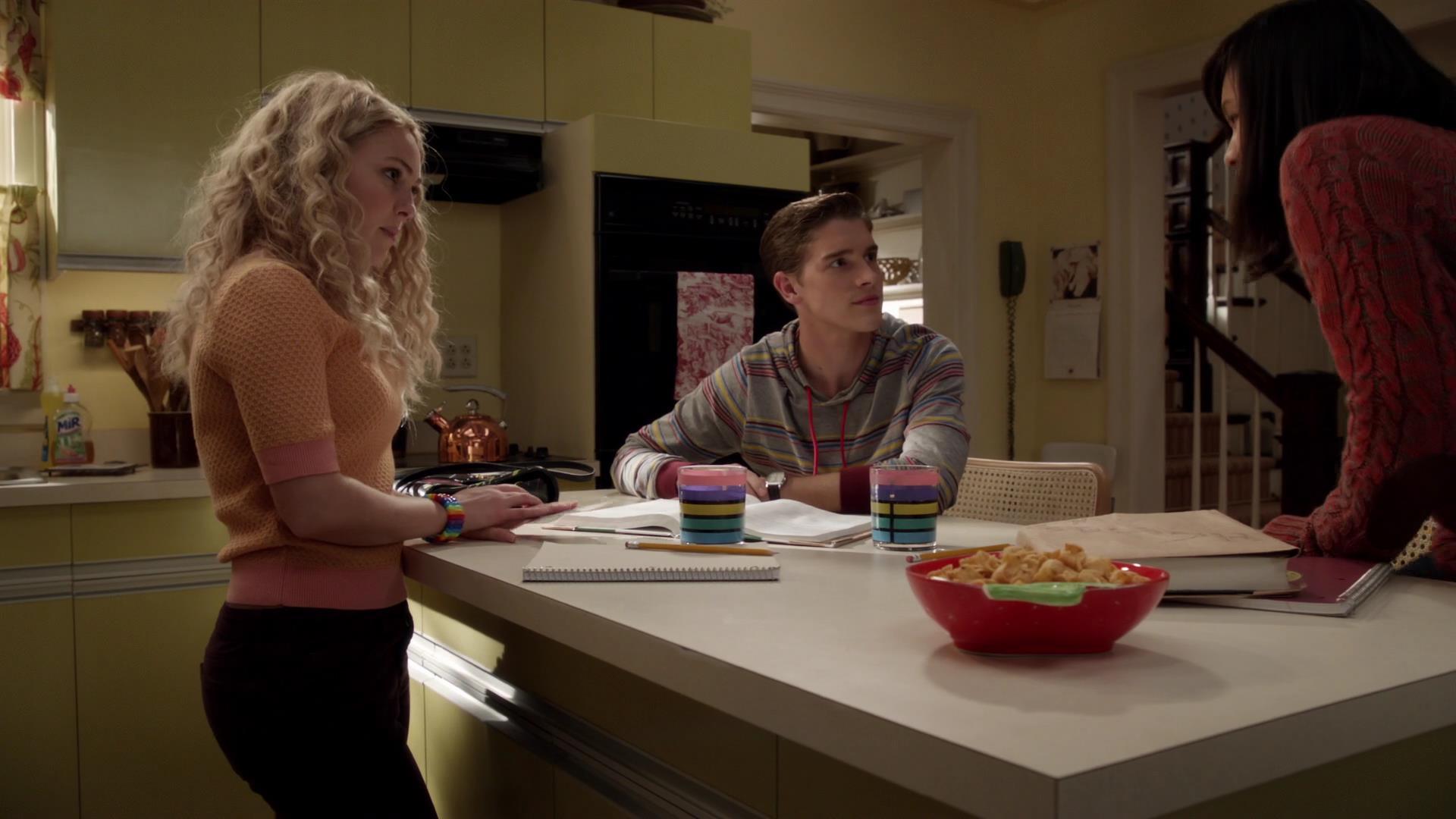 TheCarrieDiaries1x02_AnnaSophiaRobbOnline0756.jpg