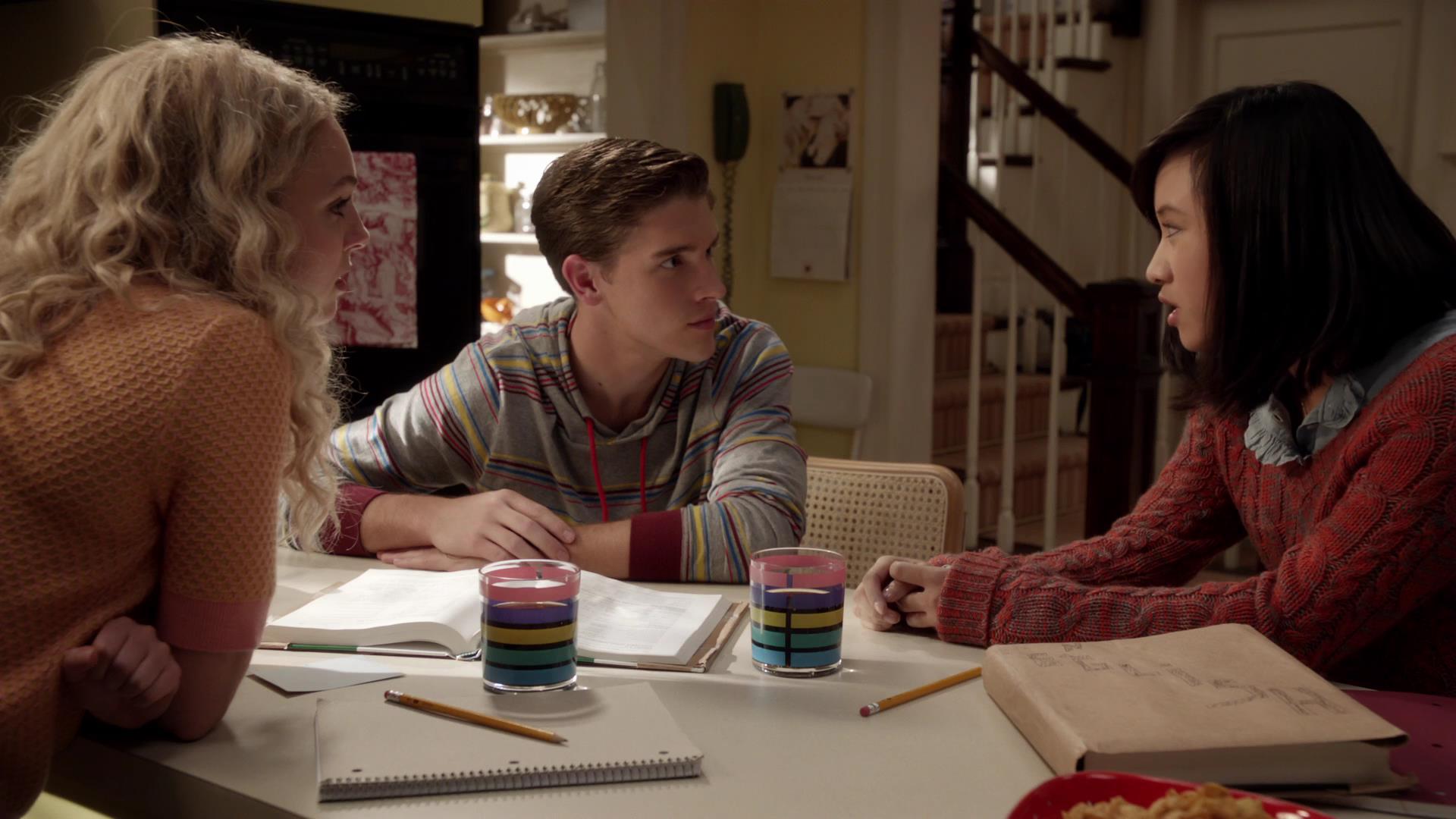TheCarrieDiaries1x02_AnnaSophiaRobbOnline0759.jpg