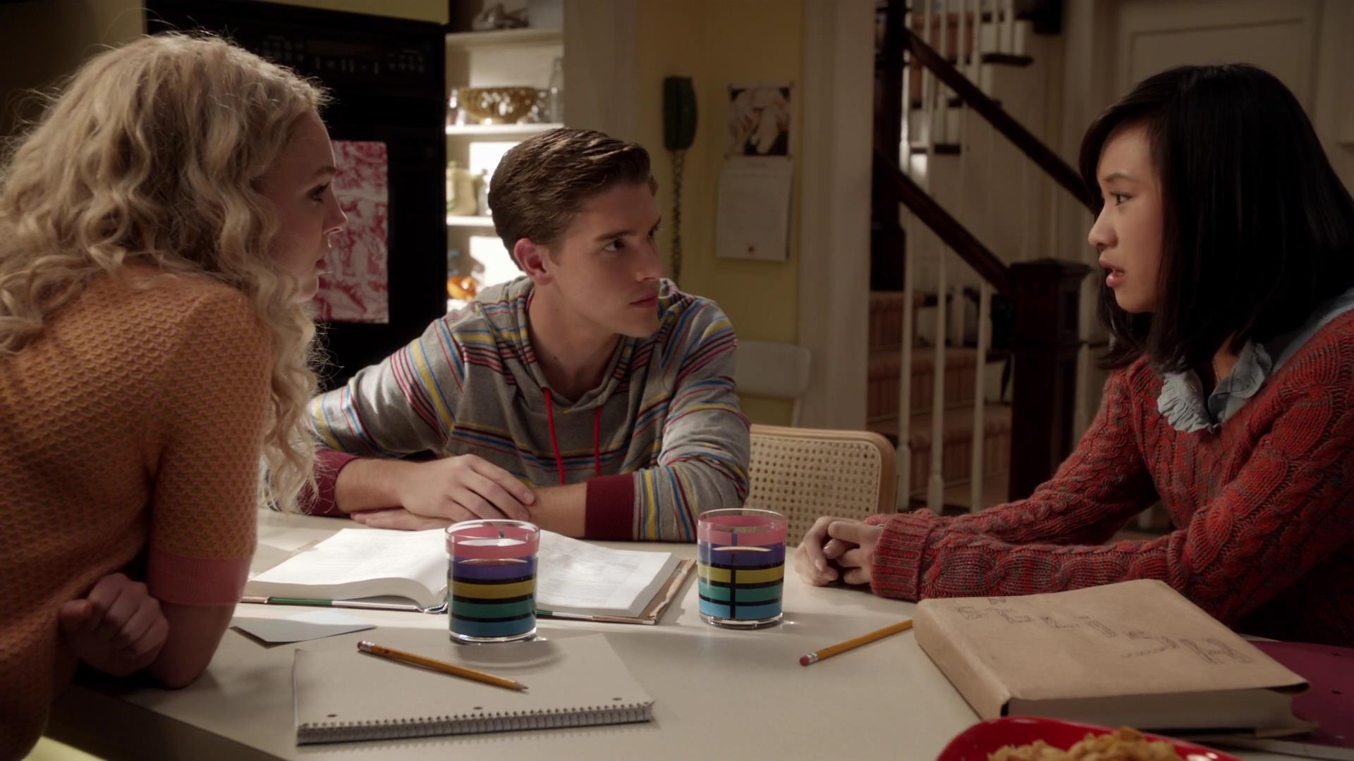 TheCarrieDiaries1x02_AnnaSophiaRobbOnline0763.jpg