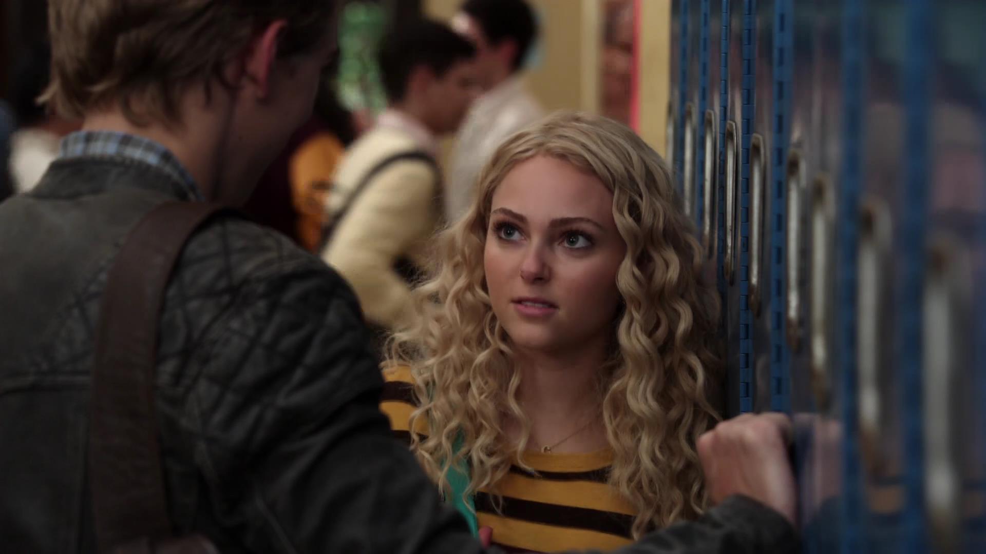 TheCarrieDiaries1x02_AnnaSophiaRobbOnline0784.jpg