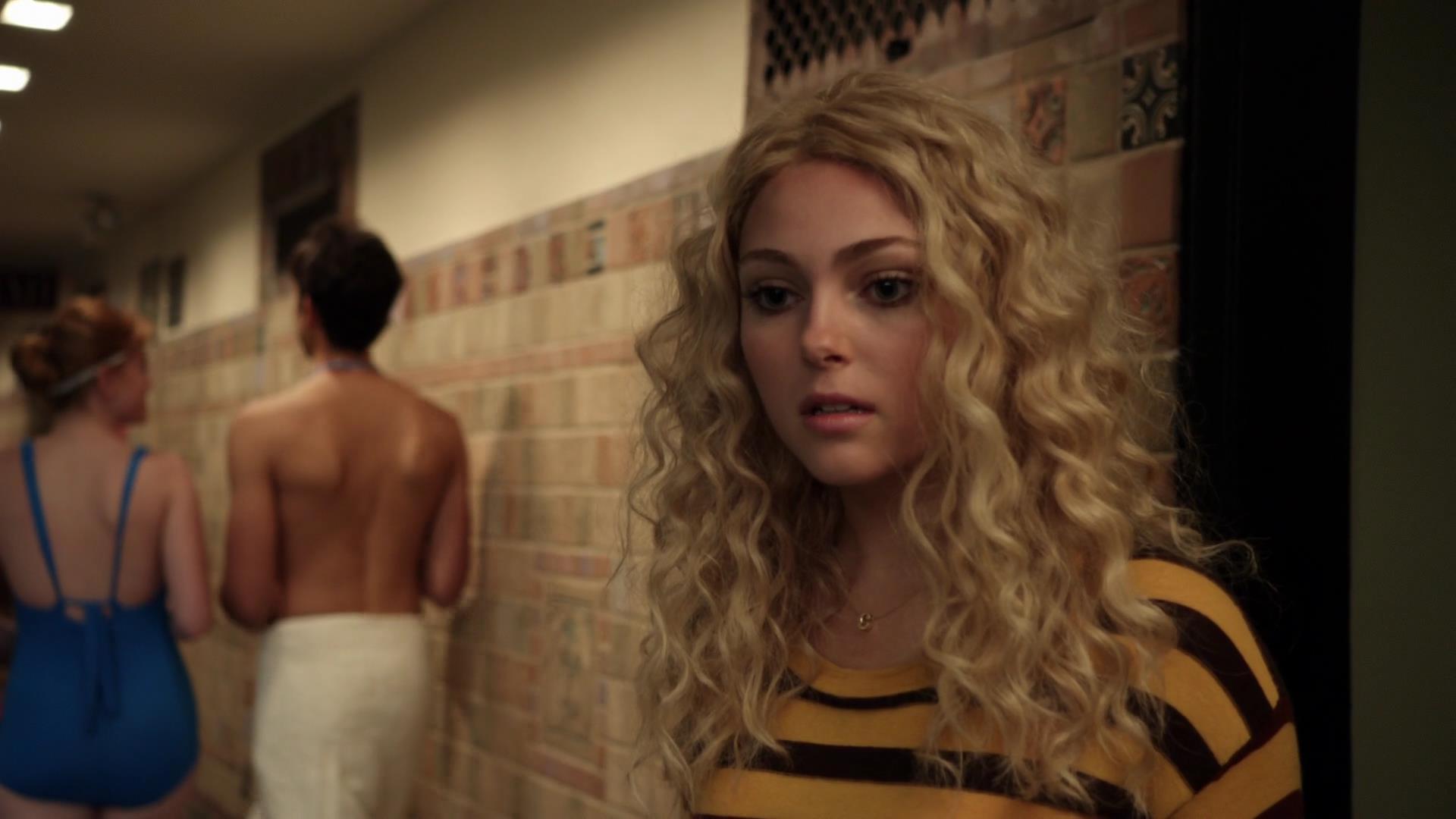 TheCarrieDiaries1x02_AnnaSophiaRobbOnline0793.jpg