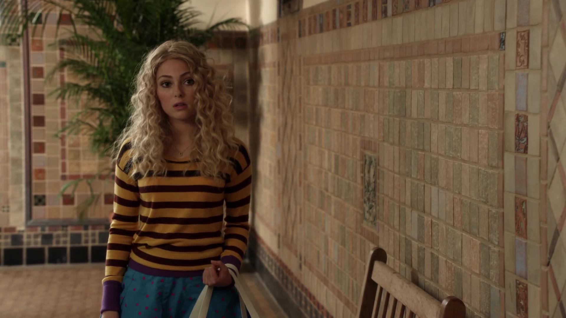 TheCarrieDiaries1x02_AnnaSophiaRobbOnline0805.jpg