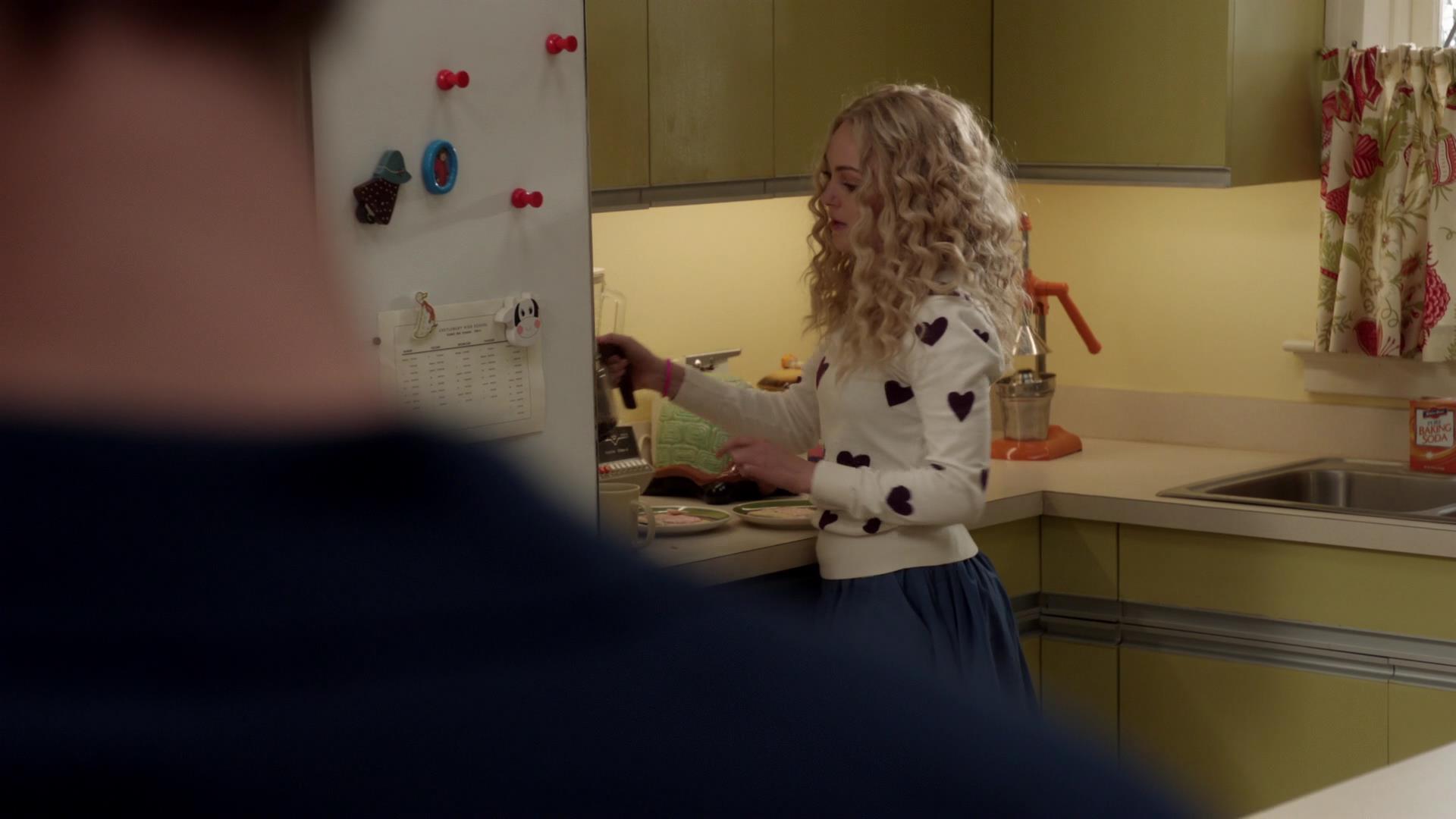 TheCarrieDiaries1x02_AnnaSophiaRobbOnline0904.jpg