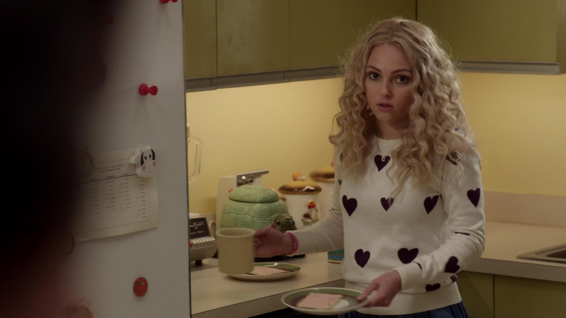 TheCarrieDiaries1x02_AnnaSophiaRobbOnline0906.jpg