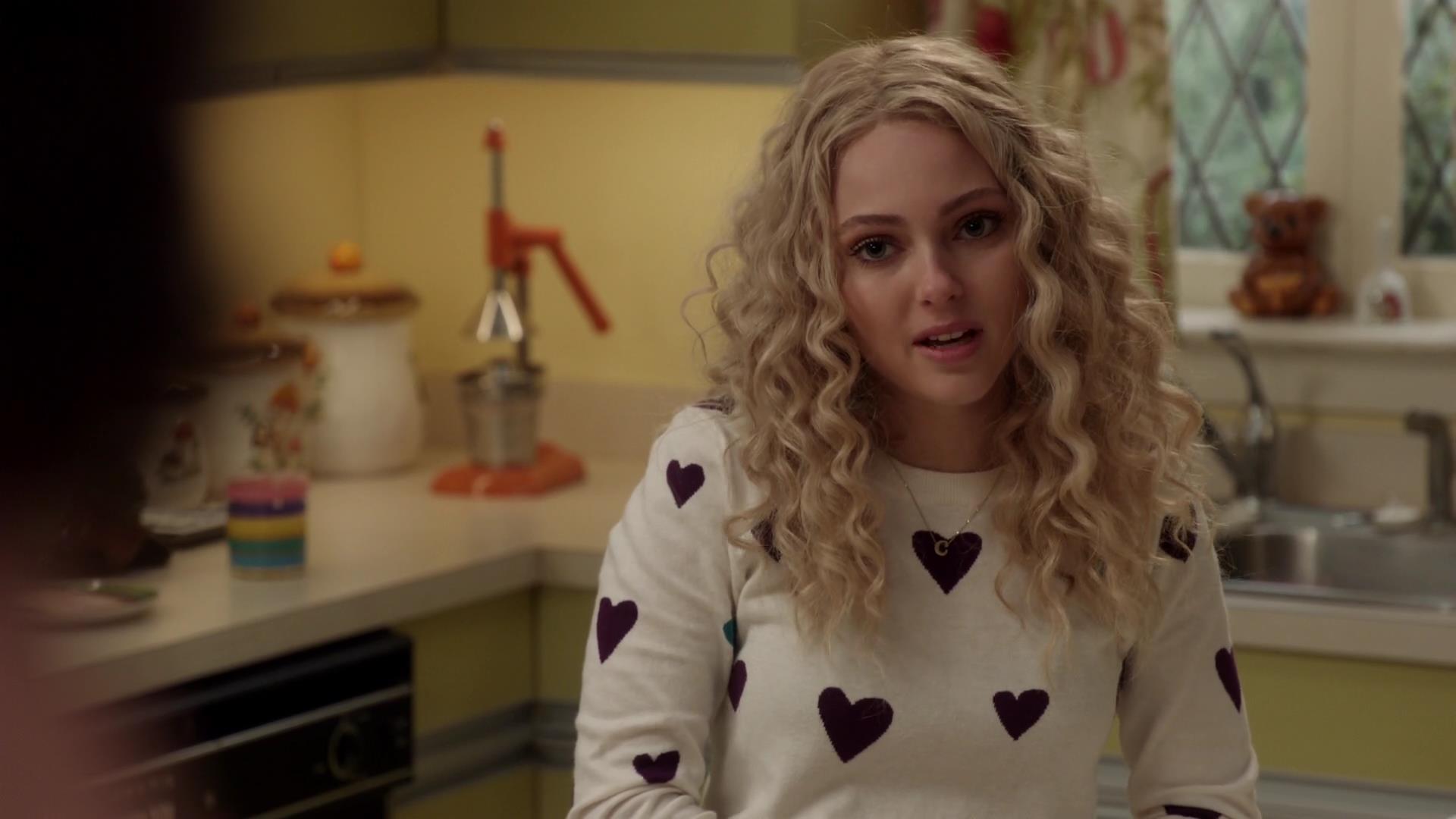 TheCarrieDiaries1x02_AnnaSophiaRobbOnline0923.jpg