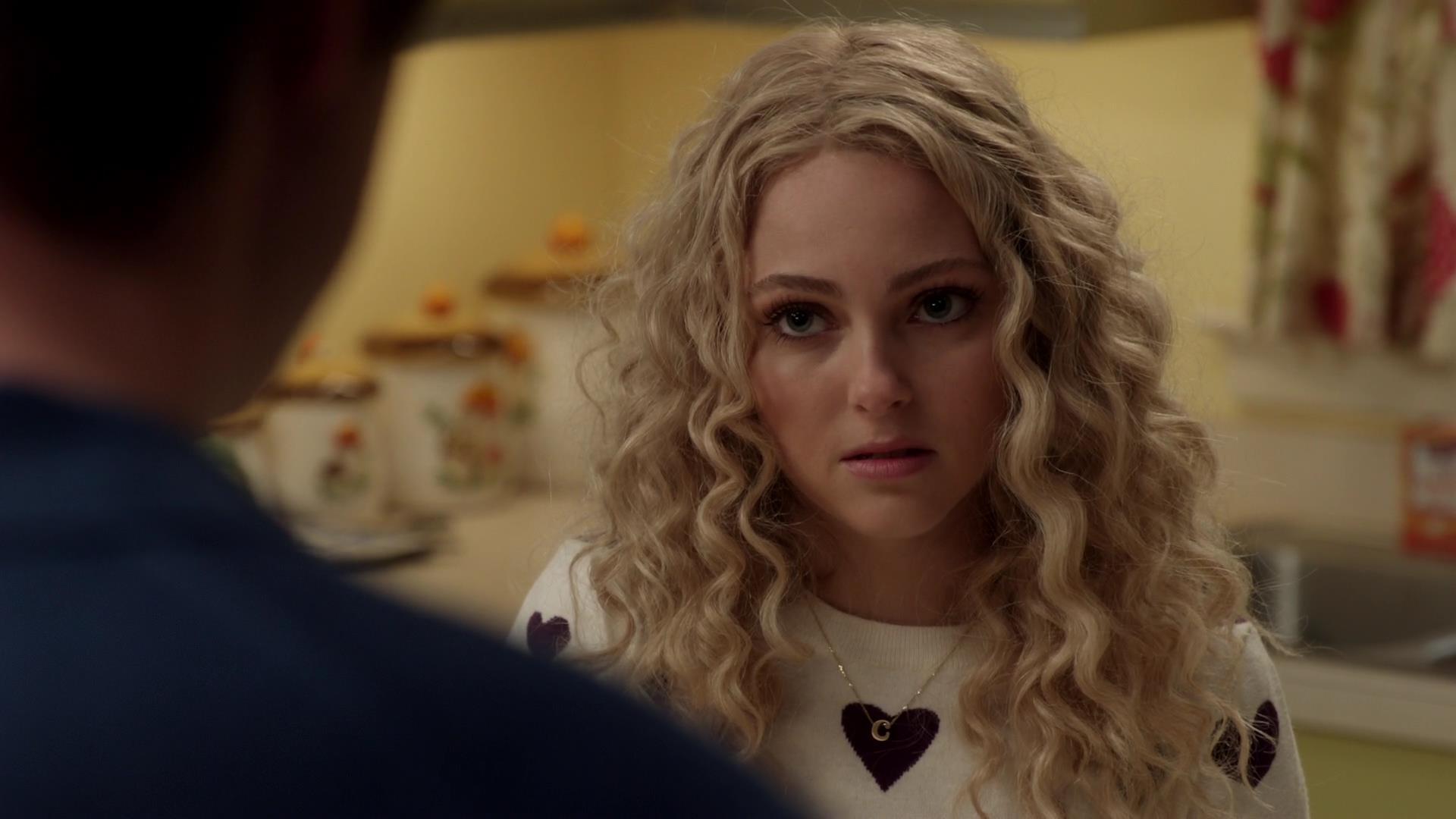 TheCarrieDiaries1x02_AnnaSophiaRobbOnline0944.jpg