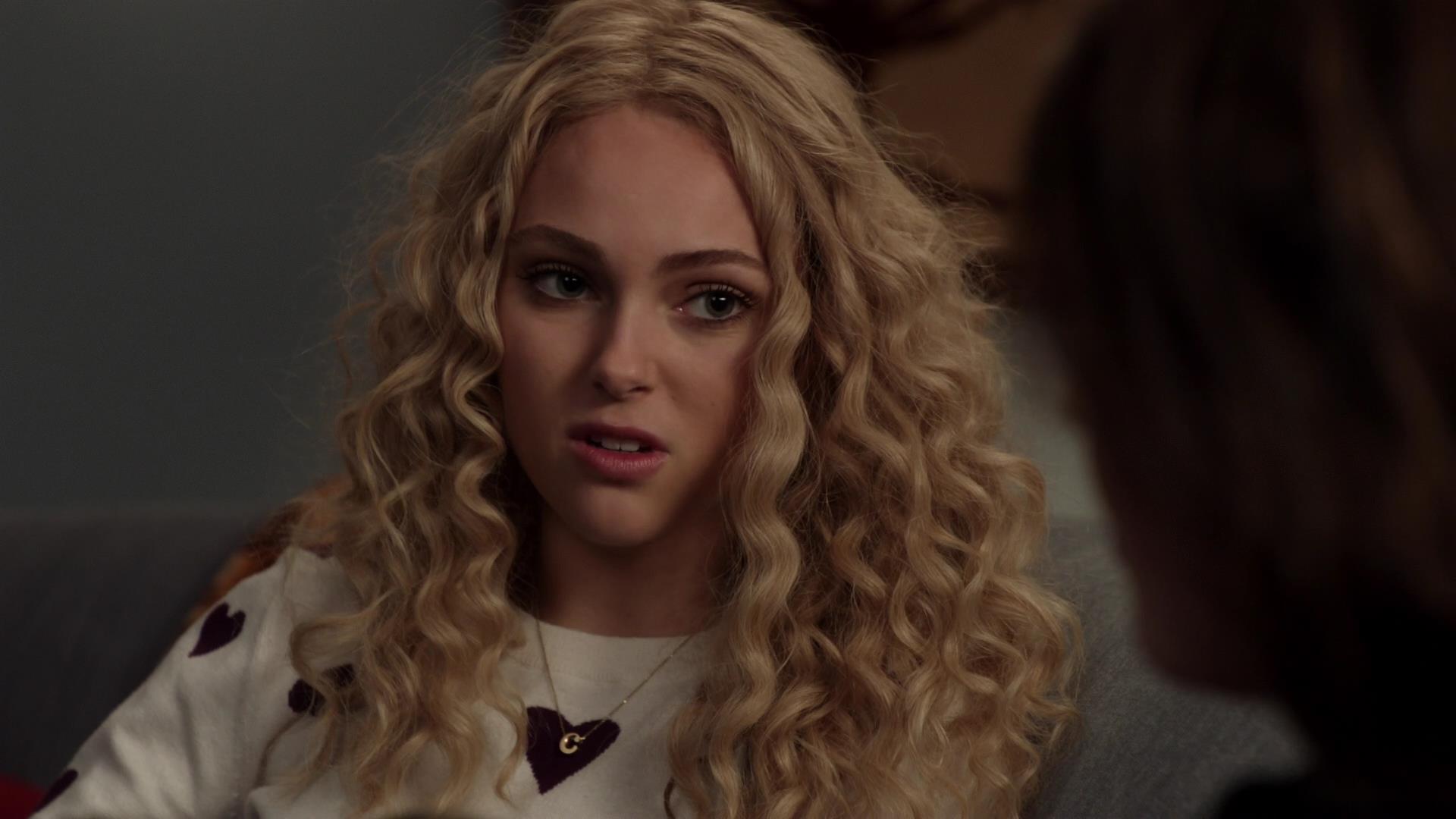 TheCarrieDiaries1x02_AnnaSophiaRobbOnline1033.jpg