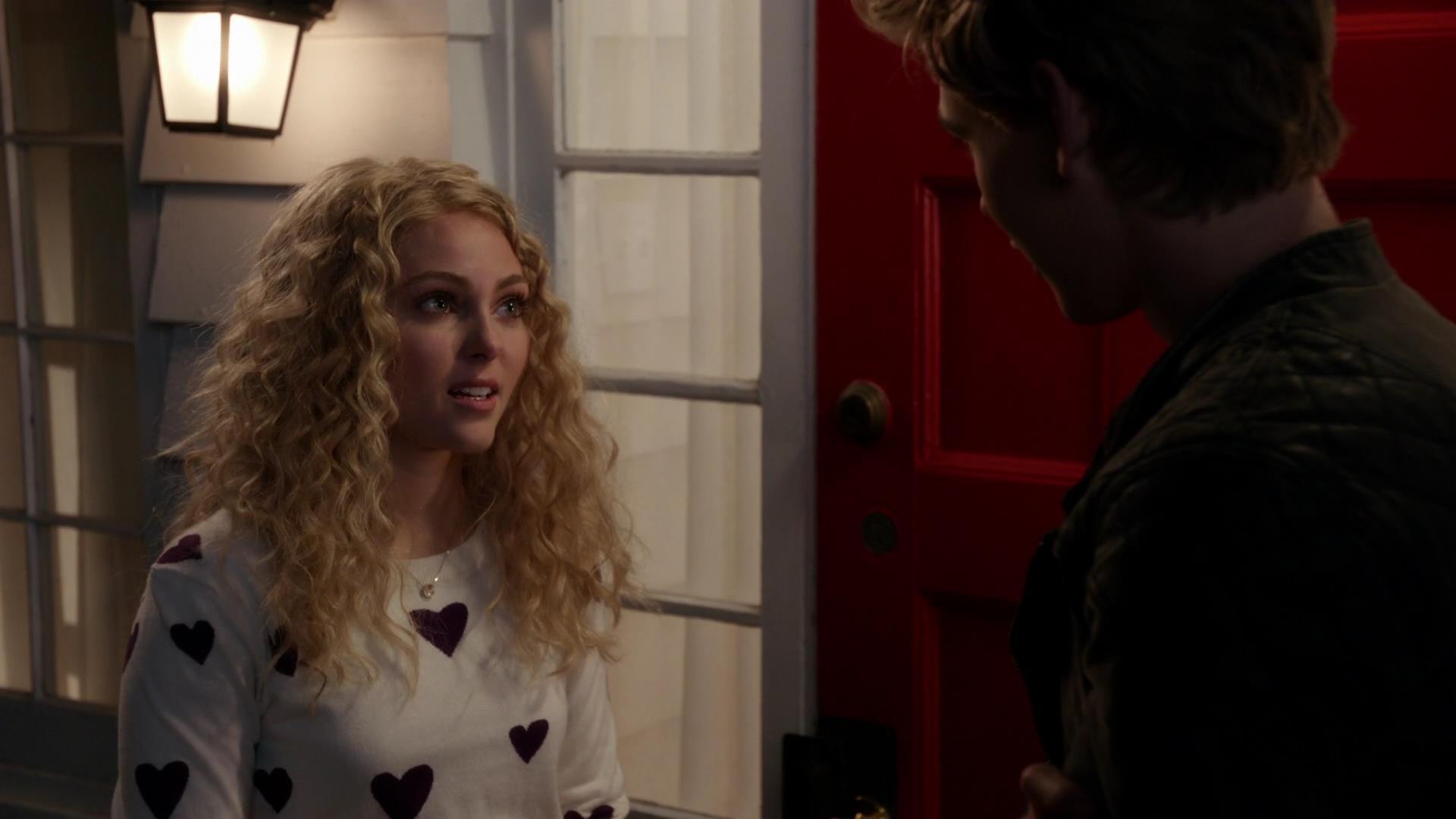 TheCarrieDiaries1x02_AnnaSophiaRobbOnline1067.jpg