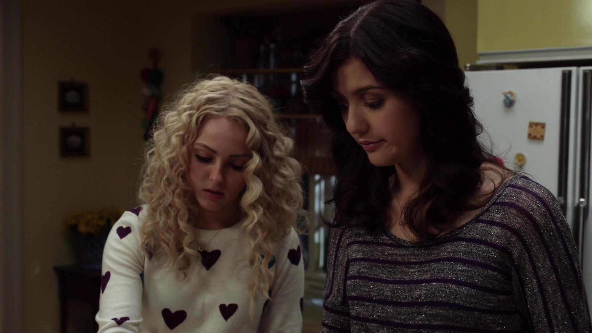 TheCarrieDiaries1x02_AnnaSophiaRobbOnline1138.jpg