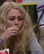 TheCarrieDiaries1x02_AnnaSophiaRobbOnline0311.jpg