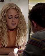 TheCarrieDiaries1x02_AnnaSophiaRobbOnline0725.jpg