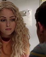 TheCarrieDiaries1x02_AnnaSophiaRobbOnline0743.jpg