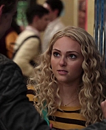 TheCarrieDiaries1x02_AnnaSophiaRobbOnline0784.jpg
